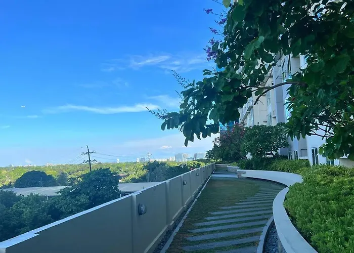 Spacious 2br San Lorenzo Place 4km Airport