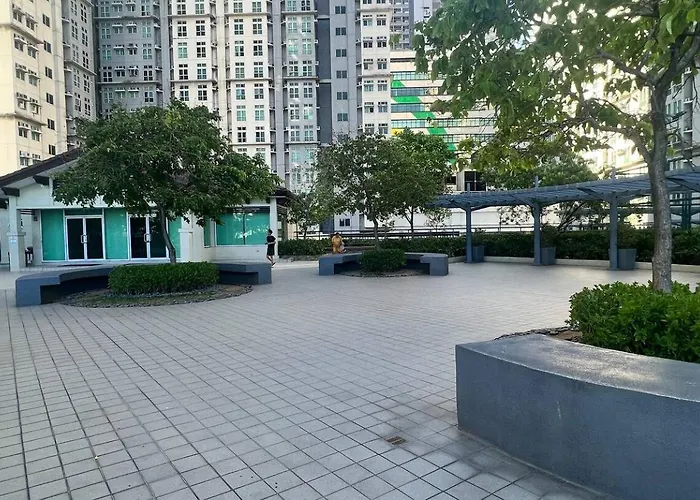 Spacious 2br San Lorenzo Place 4km Airport